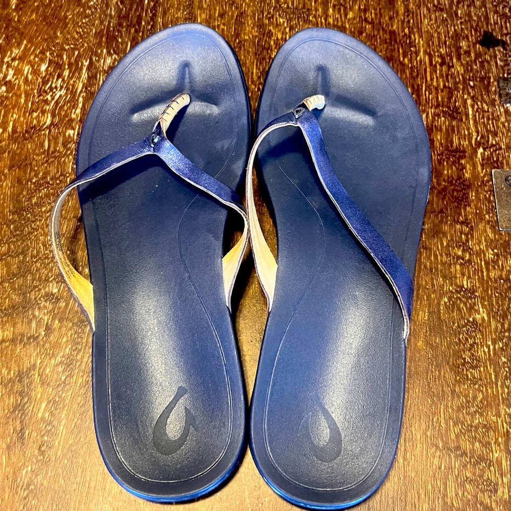 Olukai sandals